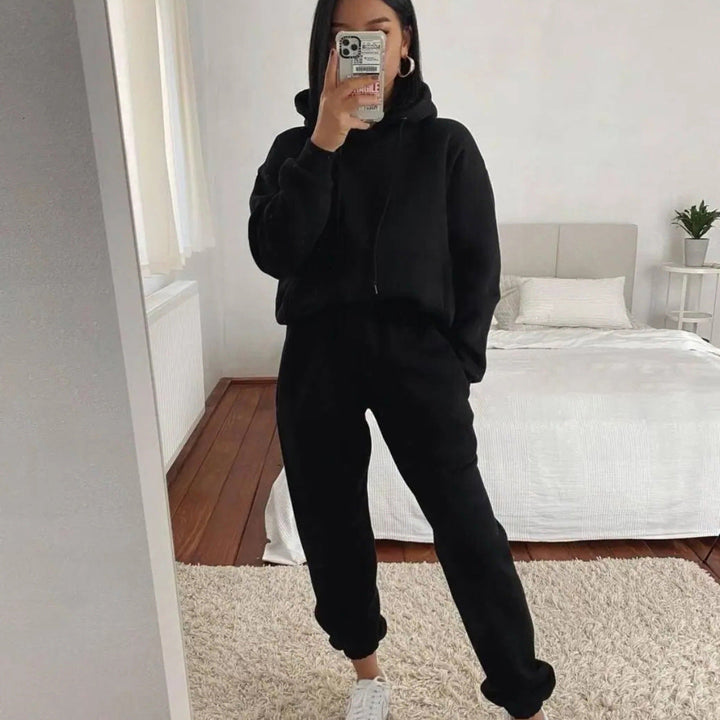 Women Comfortable Fleece Hoodie and Jogging Pants Set Lune London