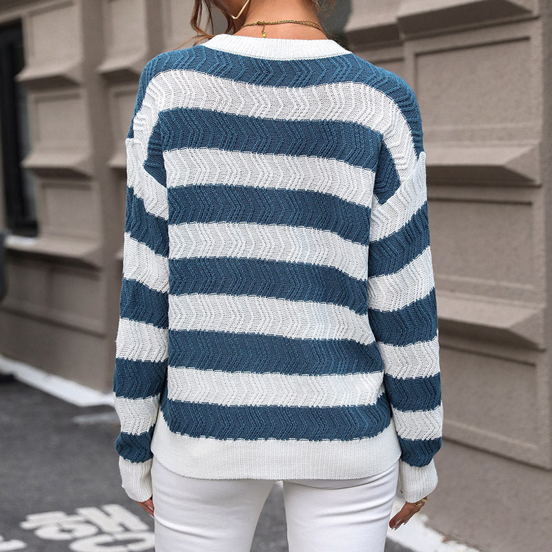 Knitted wave pattern sweater for women with voluminous sleeves Lune London