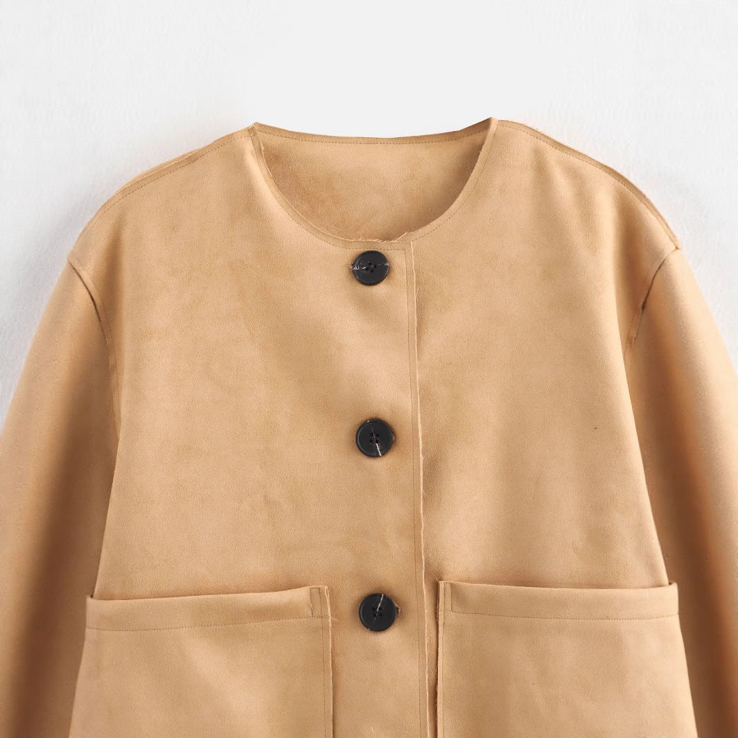 Short jacket with short sleeves for women, featuring practical pockets and elegant buttons Lune London