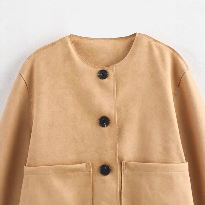 Short jacket with short sleeves for women, featuring practical pockets and elegant buttons Lune London
