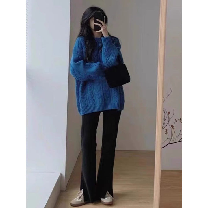 Thick knit sweater for women in a casual oversized style with cable knit pattern Lune London