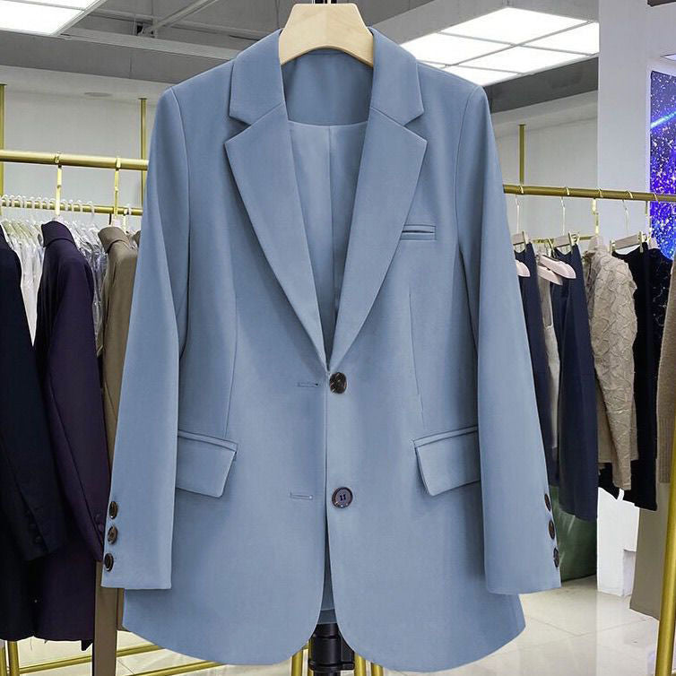 Blazer Élégant pour Femmes avec Une Coupe Tendance et Des Boutons Décoratifs Chic & Stil