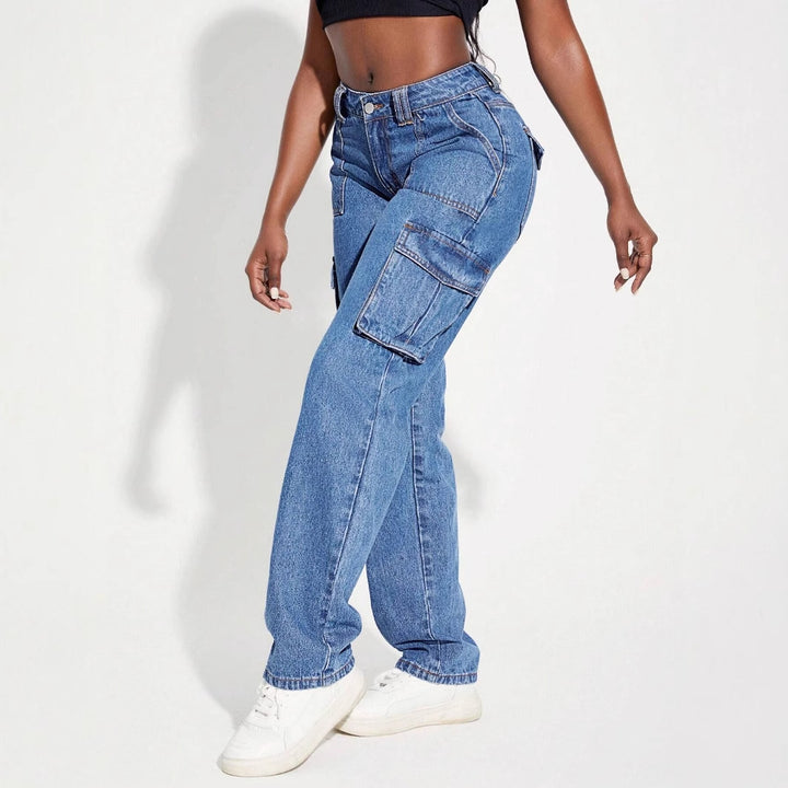 Women's cargo jeans with elastic waistband and innovative design