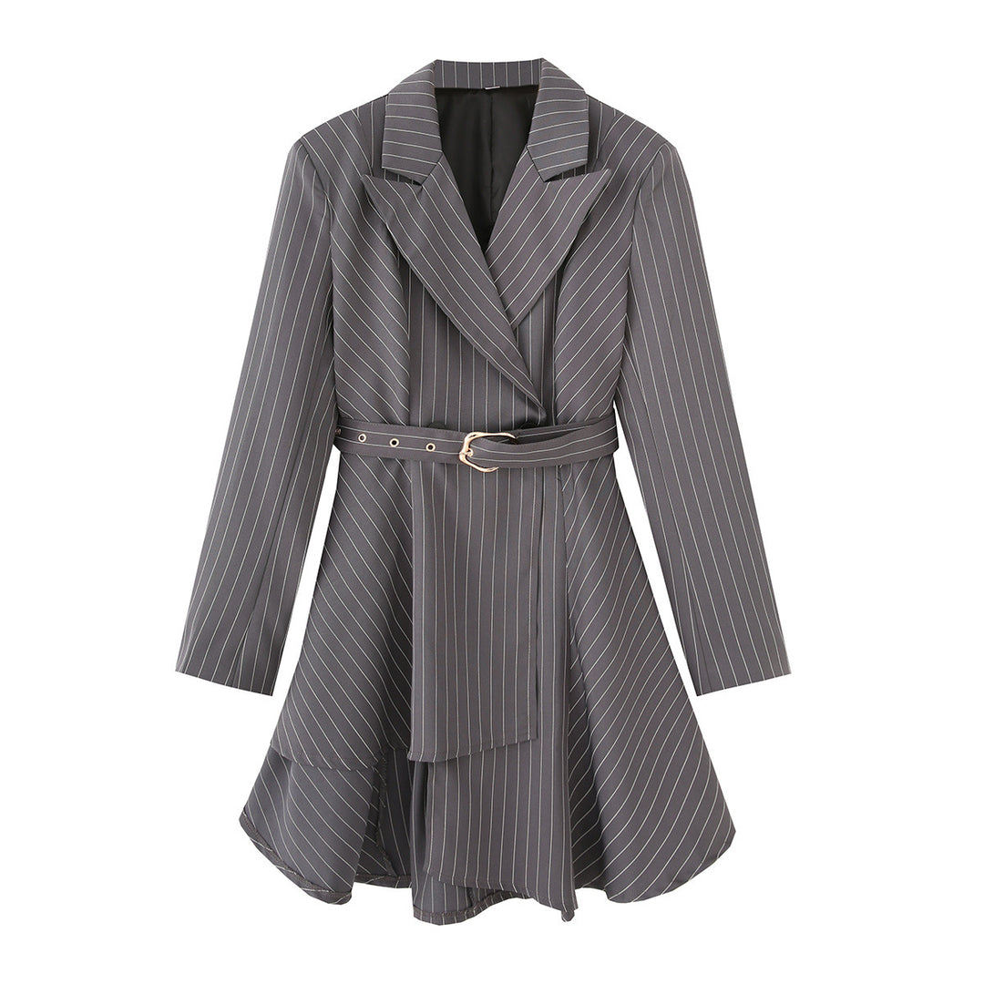 Striped blazers jacket for women with a defined waist and an elegant belt Lune London