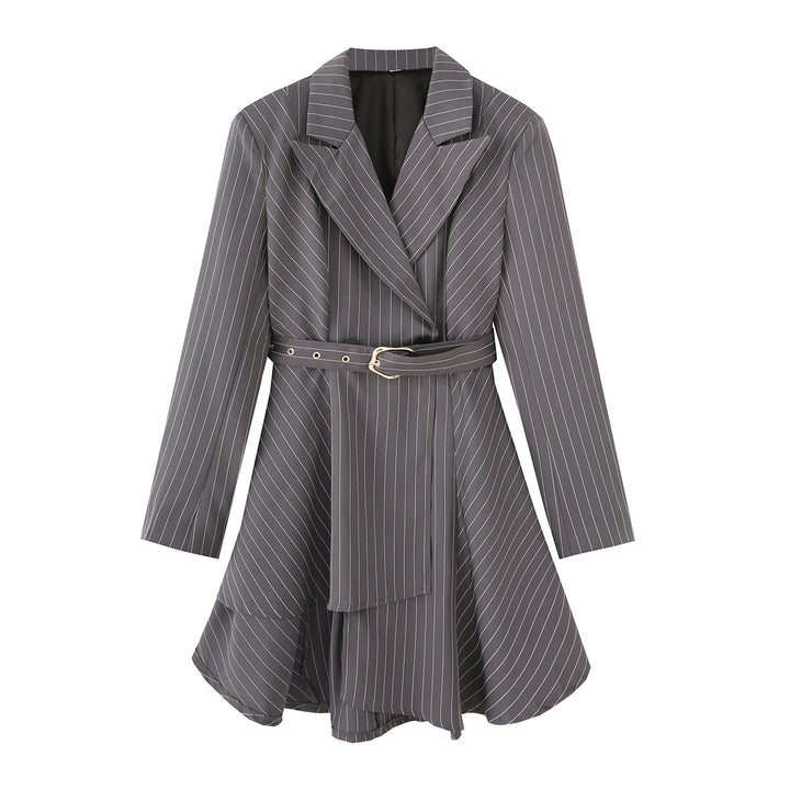 Striped blazers jacket for women with a defined waist and an elegant belt Lune London