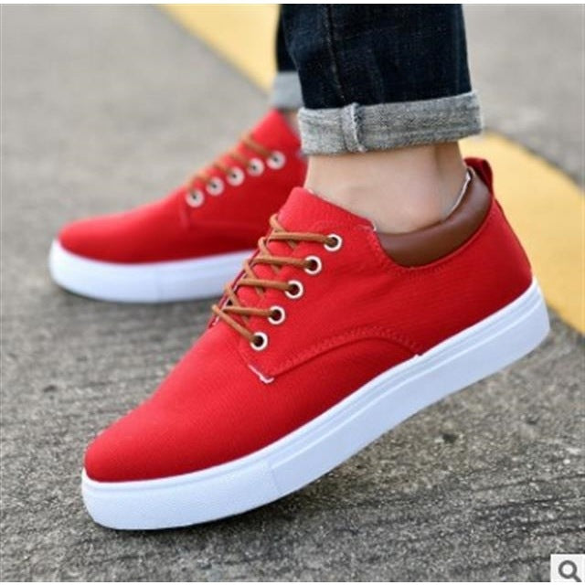 Casual chic and elegant design sneakers for men