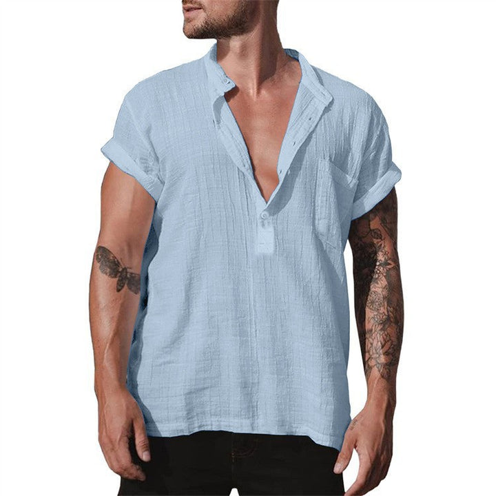 Casual short-sleeve shirt for men with modern collar and buttoning Lune London