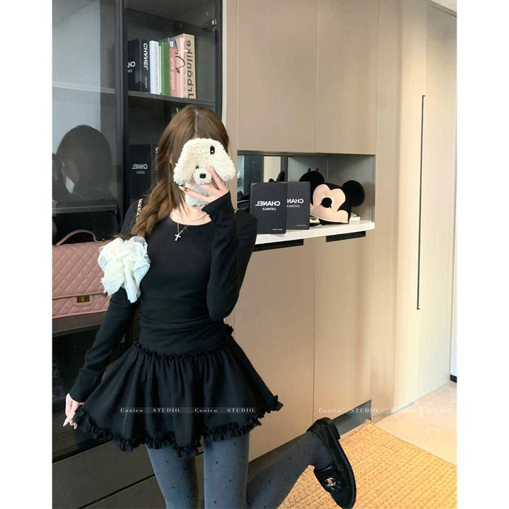 Ladies elegant long sleeve shirt with voluminous ruffle hem Chic & Stil