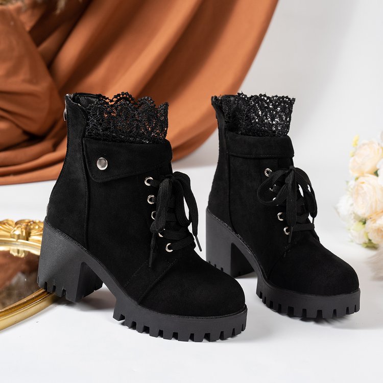 Ladies' ankle boots in portrait format with elegant toe and non-slip sole Lune London