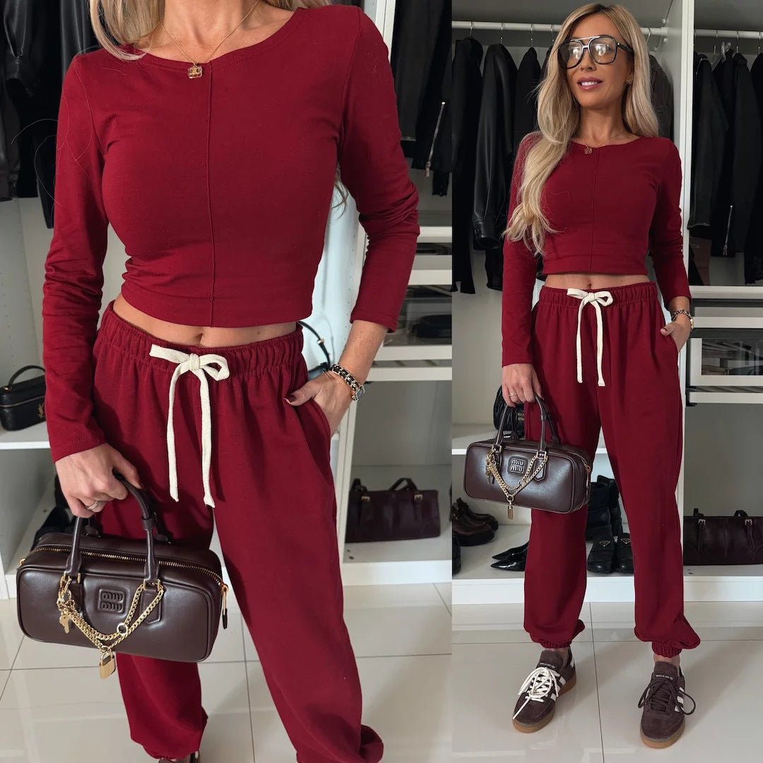 Comfortable leisure set for women with a trendy cut and a high waist Lune London