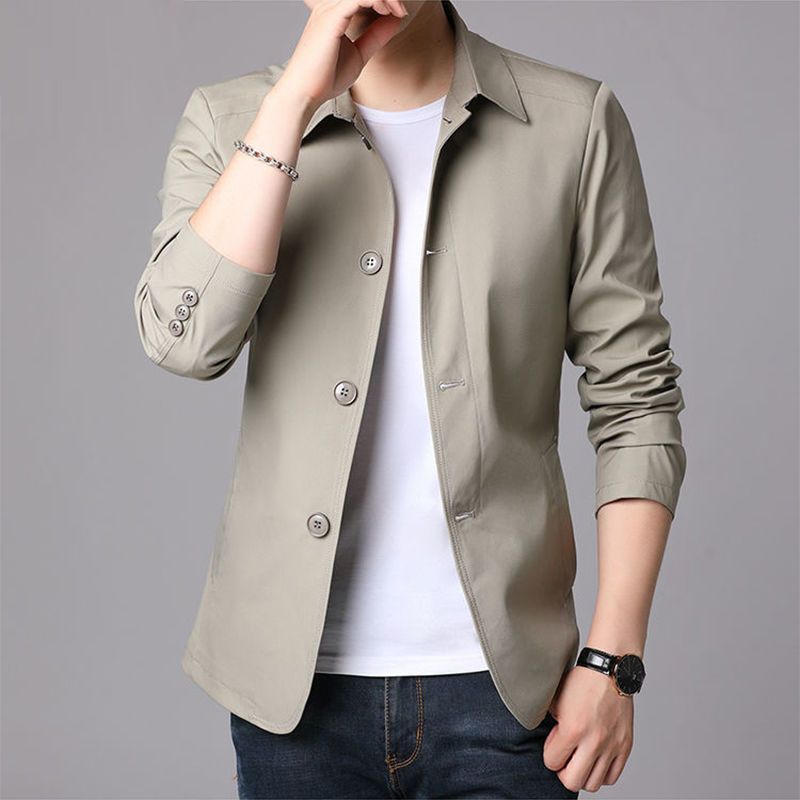 Casual transitional jacket for men with a modern fit and practical pockets Lune London