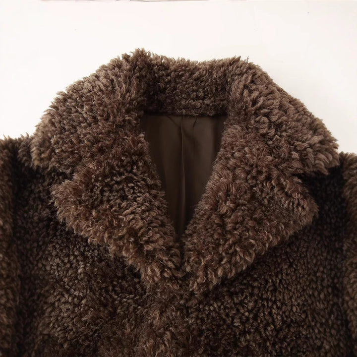 Faux fur jacket for women with stylish collar Lune London