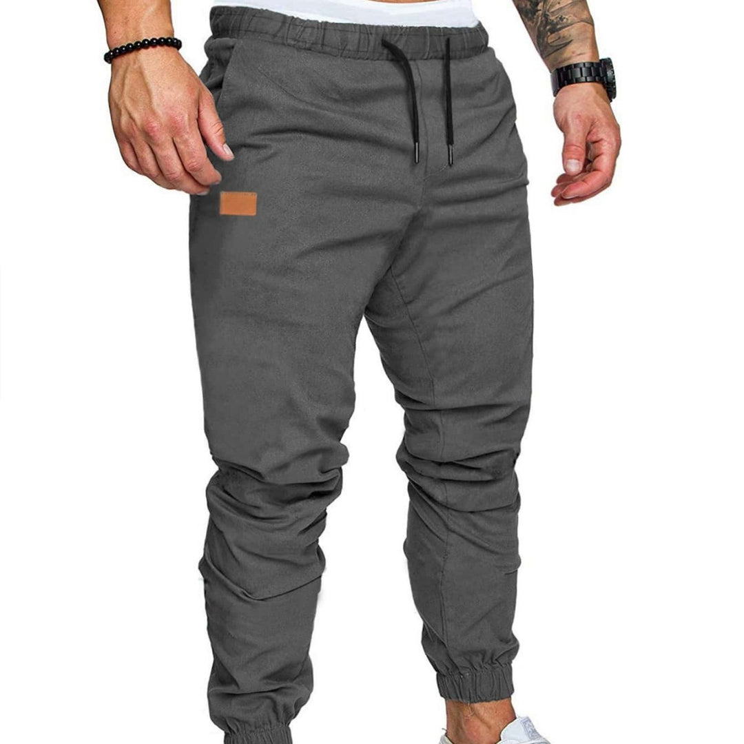 Casual men's jogging pants with elastic waistband and practical zipped pockets Lune London