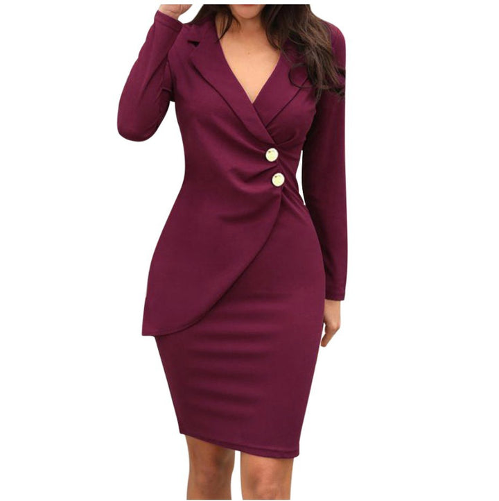 Elegant wrap dress for women with decorative button details and a fitted cut Lune London