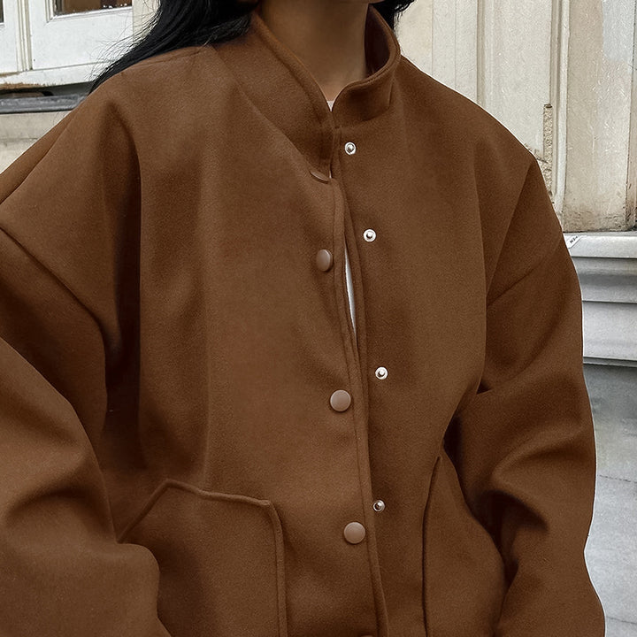 Oversized winter jacket for women with snap button closure and side pockets Lune London