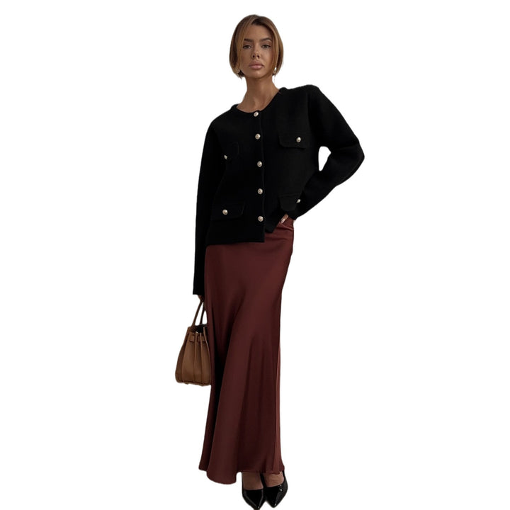 Ladies elegant short jacket with functional pockets and chic button details and style