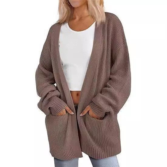 Casual knit cardigan for women with an oversized fit and practical pockets Lune London