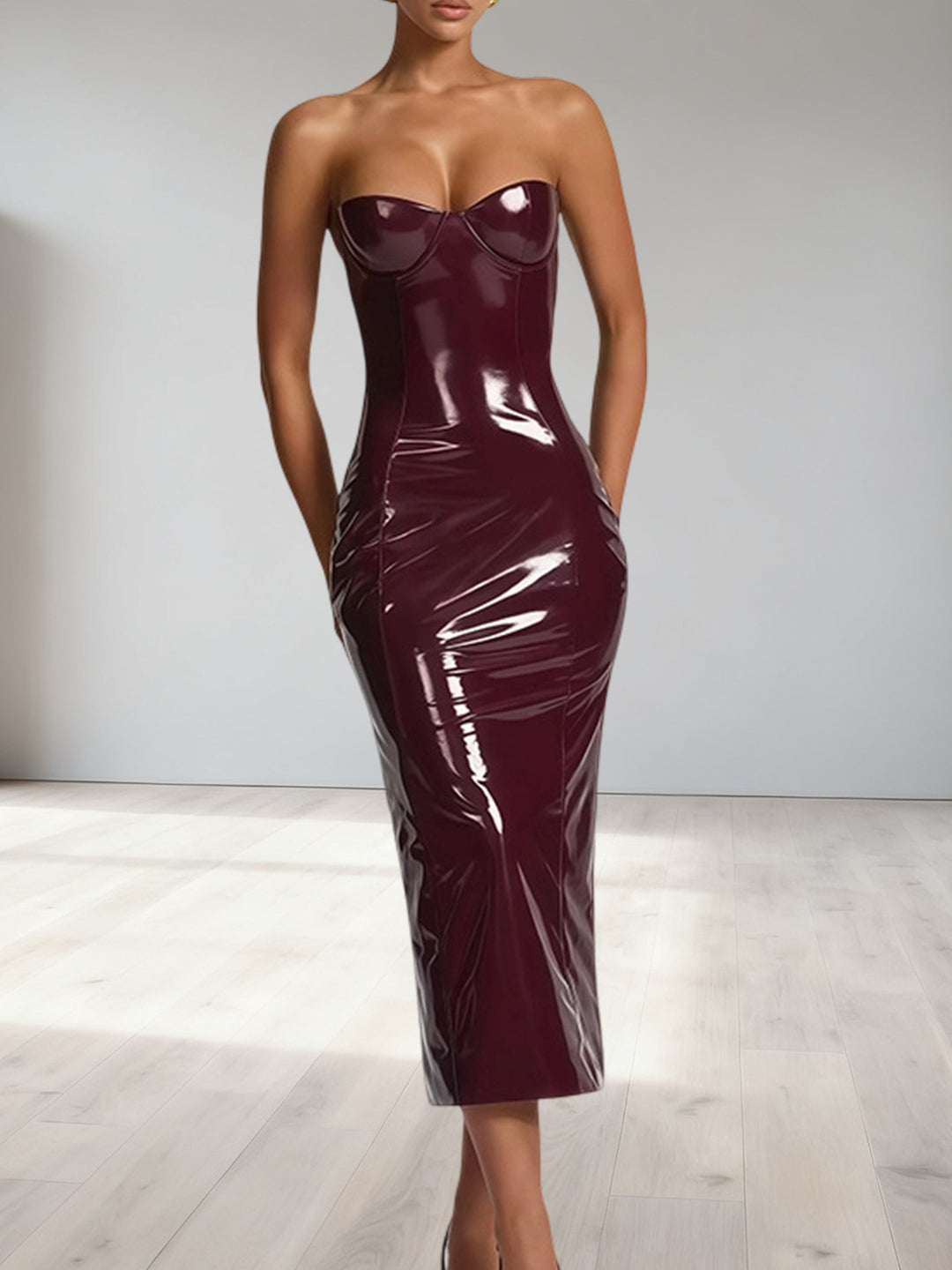 Women's bodycon dress with strapless design and glossy surface Lune London
