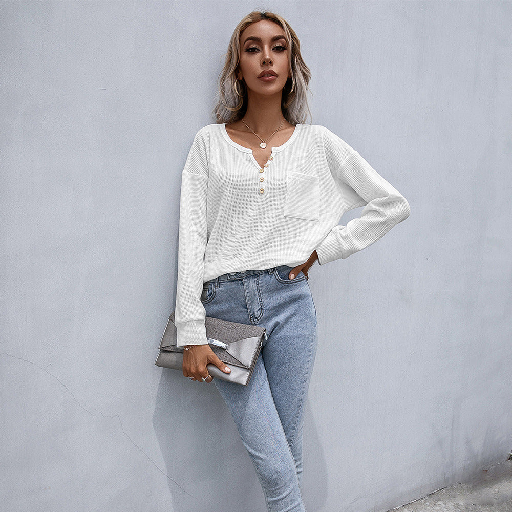 Casual long sleeve T-shirt for women with button placket and chest pocket Lune London