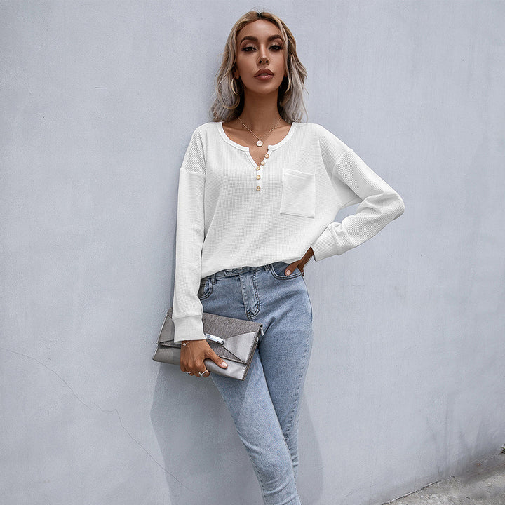 Casual long sleeve T-shirt for women with button placket and chest pocket Lune London