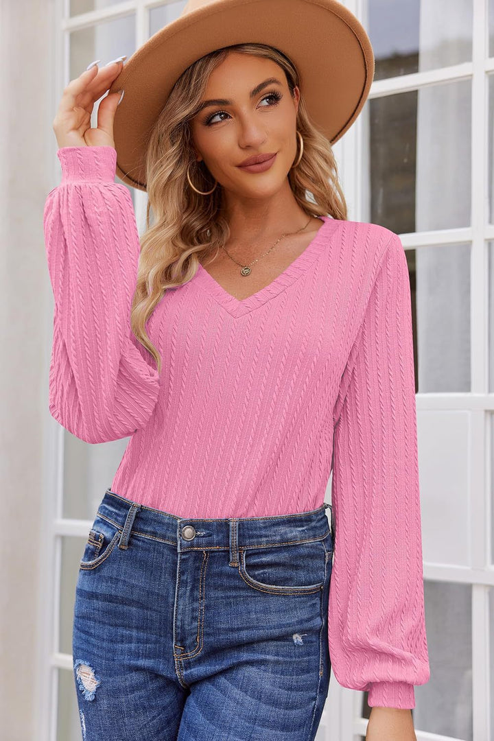 Women's knit sweater with a fine ribbed texture and a casual V-neck Lune London