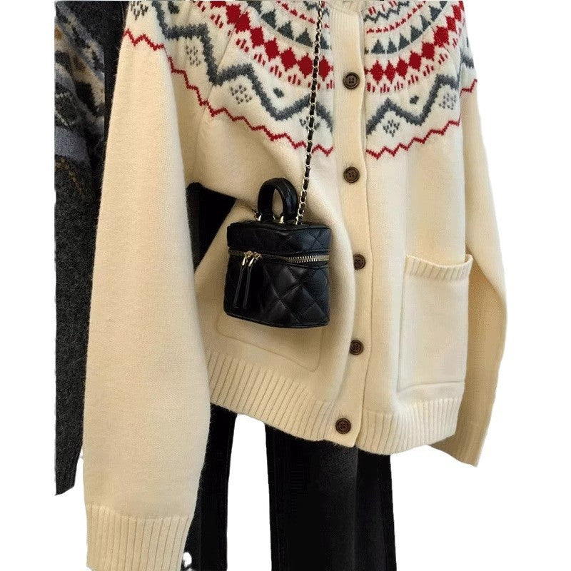 Cardigan pour femmes avec motif traditionnel Chic & Stil