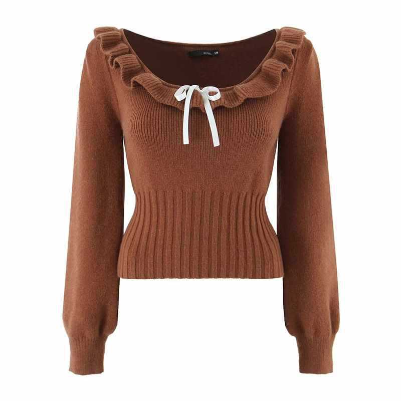 Ladies cozy knitted sweater with ruffle details Lune London
