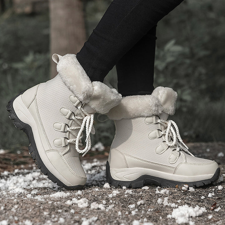Insulated winter boots for women with warm lining Lune London