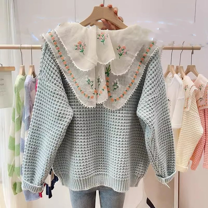 Ladies embroidered cardigan with wide collar Lune London