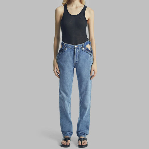 High-waisted cargo jeans for women with a relaxed fit and unique pockets Lune London