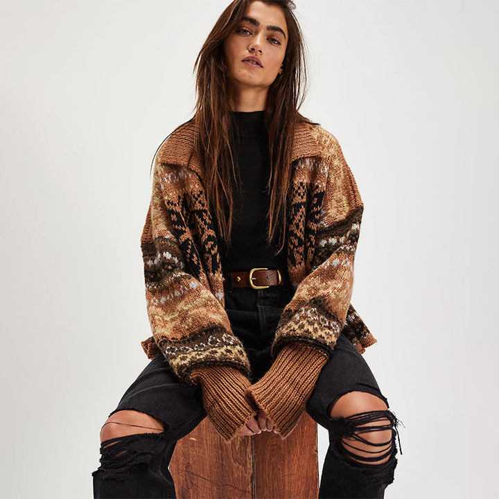 Thick knit jacket for women with a trendy Norwegian pattern and a chic casual fit Lune London