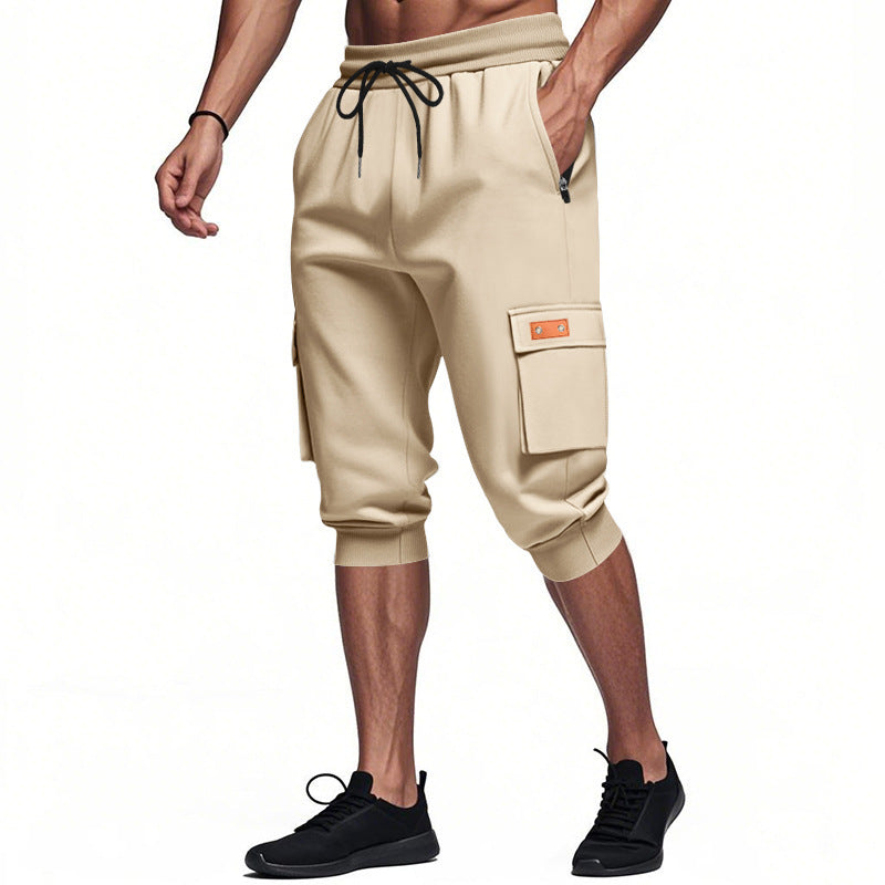 Stylish cargo pants for men with short legs and practical pockets Chic and Style