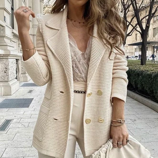 Structured blazer jacket for women with double row of buttons and practical pockets Lune London
