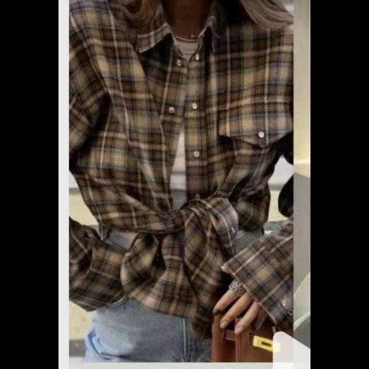 Flannel shirt for women with plaid pattern and relaxed fit Lune London