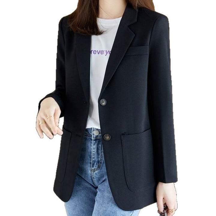 Blazer féminin élégant et moderne avec poches à rabat Chic & Stil