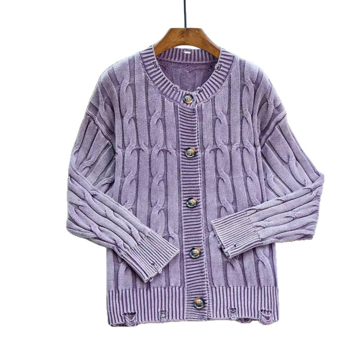 Cardigan pour femmes avec un design en câble élégant et des détails de bouton en bois Chic & Stil