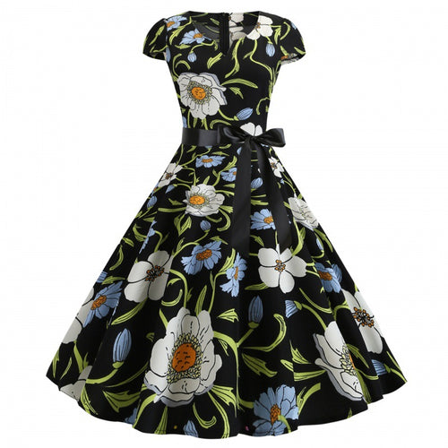 Robe swing pour femmes avec motif floral et taille élégante Chic & Stil