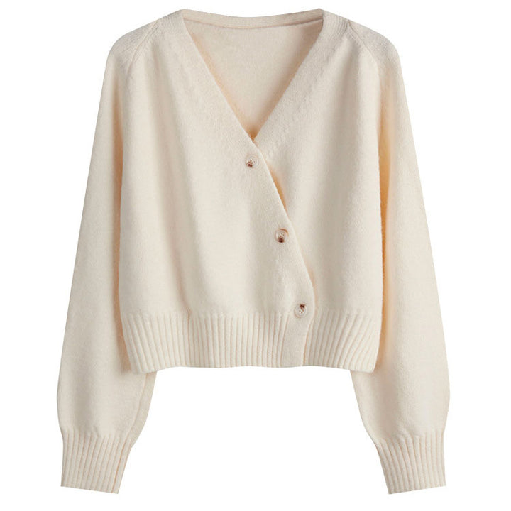 Ladies cozy short knit sweater with deep V-neck and large buttons Lune London