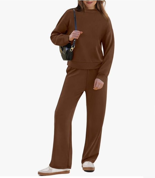 Women's sporty loungewear set with high collar and wide leg Lune London