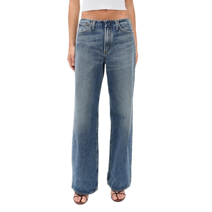 Wide jeans for women in a relaxed vintage style with a high waist and frayed edges Lune London