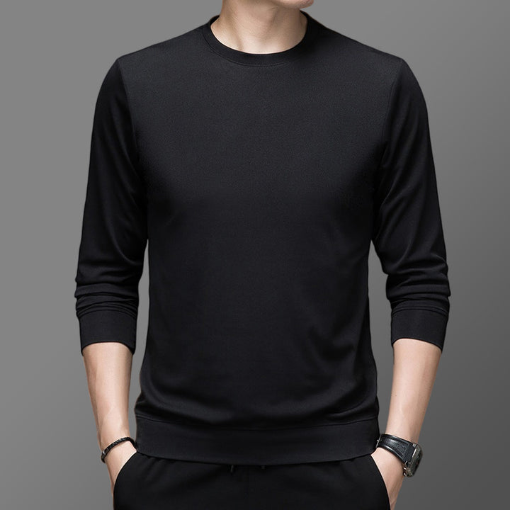 Round pullover for men in high-quality functional material Lune London