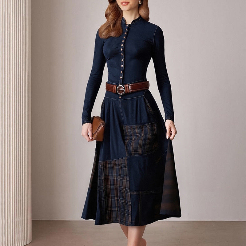 Robe midi élégante pour femmes avec boutonnières et détails contrastés Chic & Stil