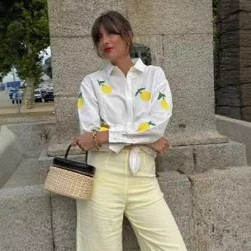 Women's shirt with a cheerful lemon pattern Chic and Style