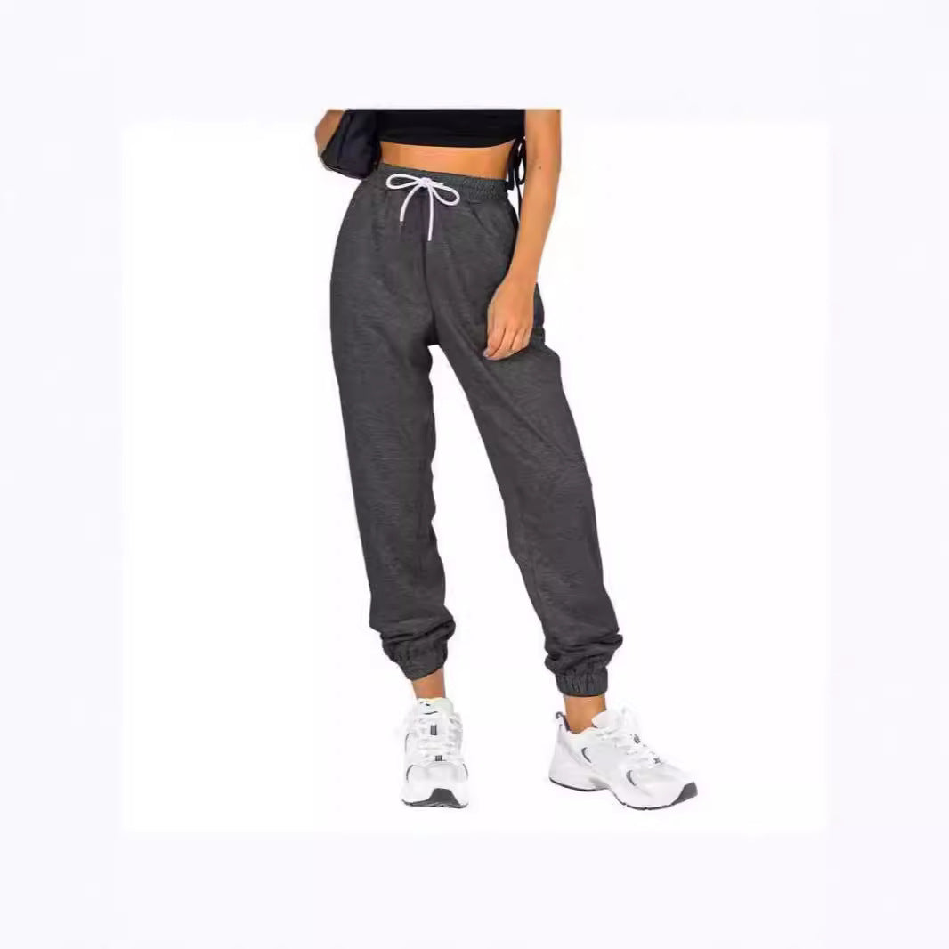 Women's training pants with elastic waist and relaxed fit Lune London