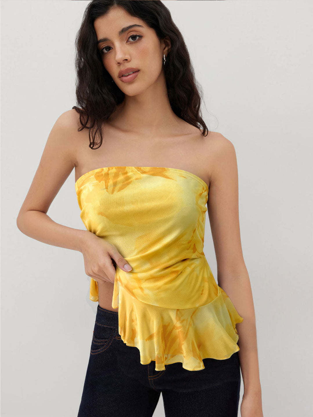 Women’s bandeau top with flowing ruffles and gathered details Chic & Stil