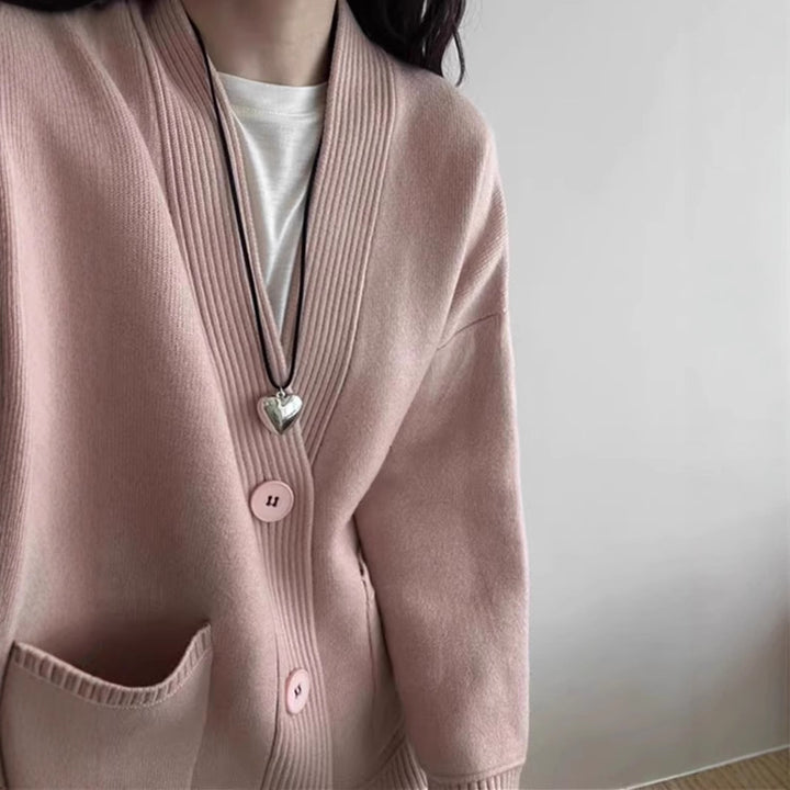 Cardigan en tricot décontracté pour femmes avec poches profondes et détails de boutons modernes Chic & Stil