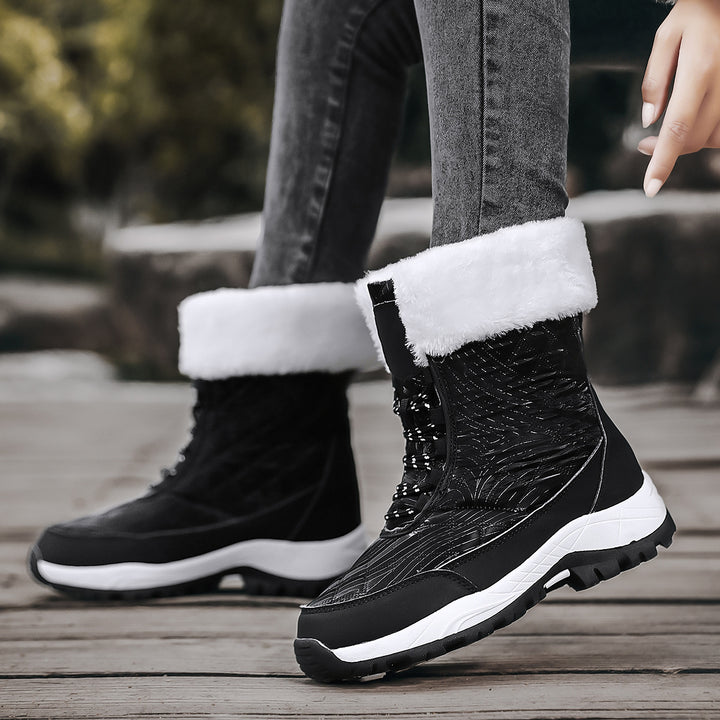 Women's winter boots with warm lining and non-slip sole Lune London