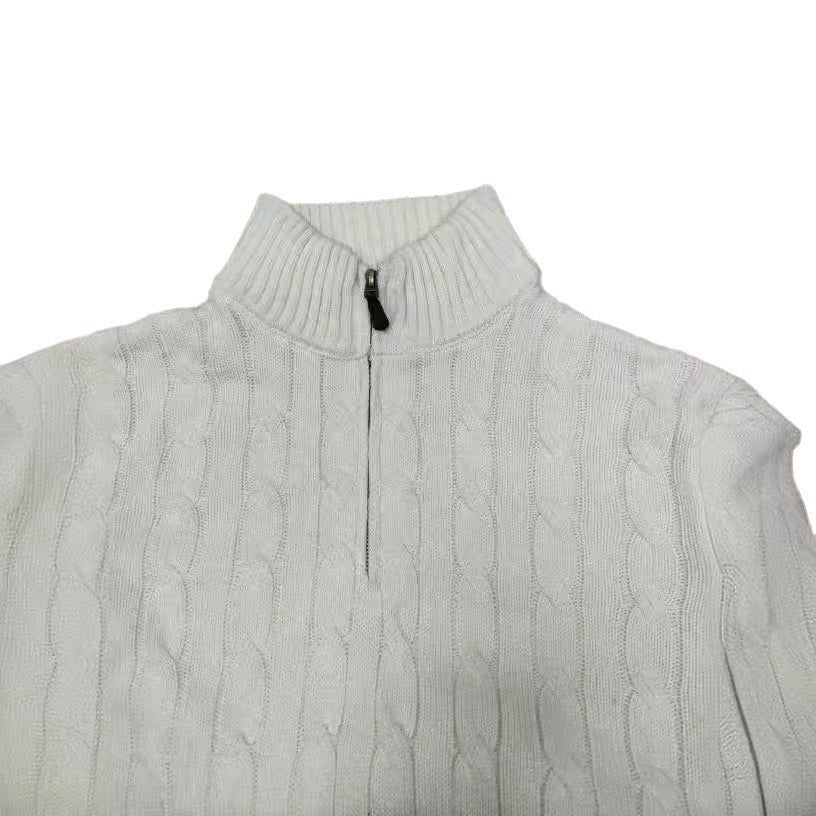 Elegant knitted sweater for men with half-zip closure and cable pattern Lune London