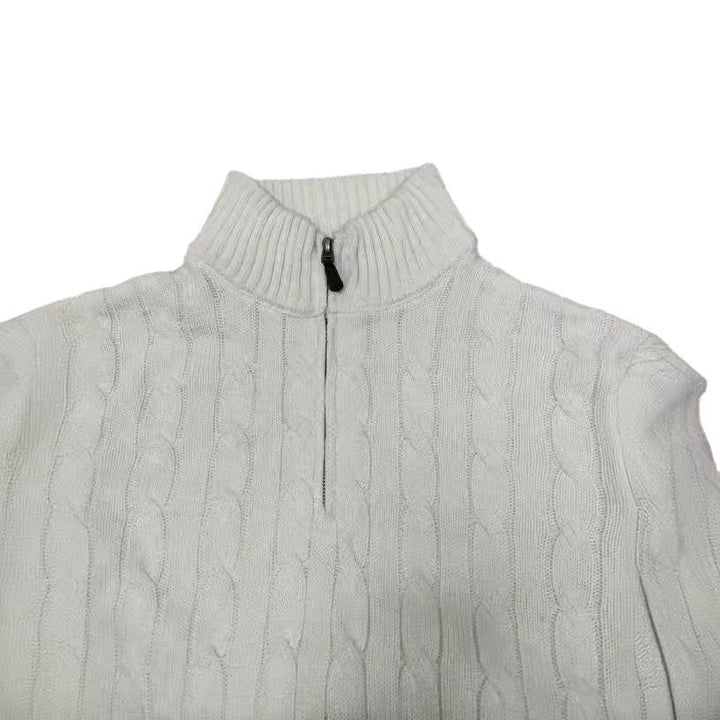 Elegant knitted sweater for men with half-zip closure and cable pattern Lune London