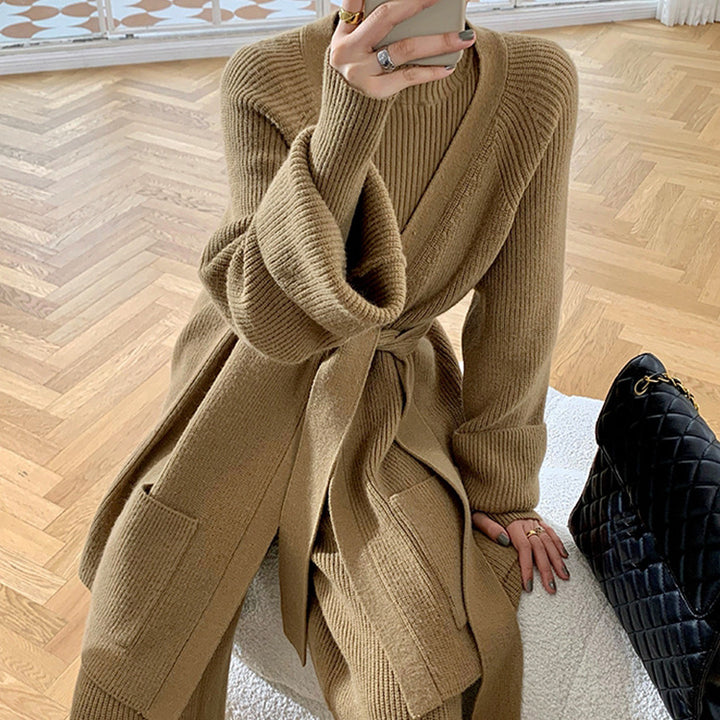 Ensemble en maille pour femme avec coupe ample et matériau luxueux Chic & Stil